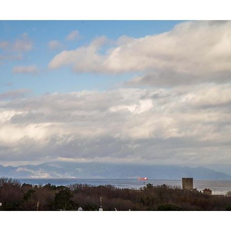 Ferienwohnung Castle Panoramic View Penthouse Near The Old Town Rhodes City Exterior foto